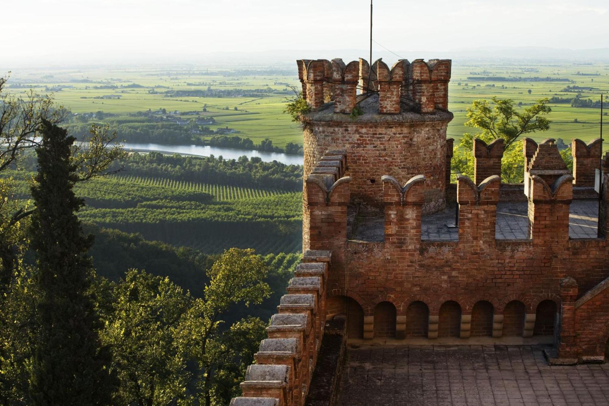 Castello Di Gabiano Villa Exterior photo
